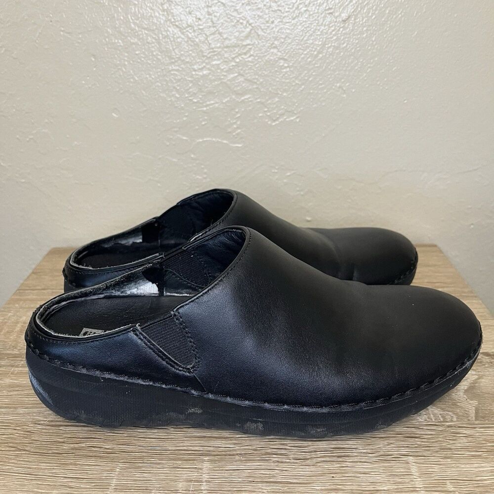 Fitflop Womens Black SHUV Leather Slip-On Clogs Sz 7.5 Comfort Microwobbleboard - Picture 3 of 10